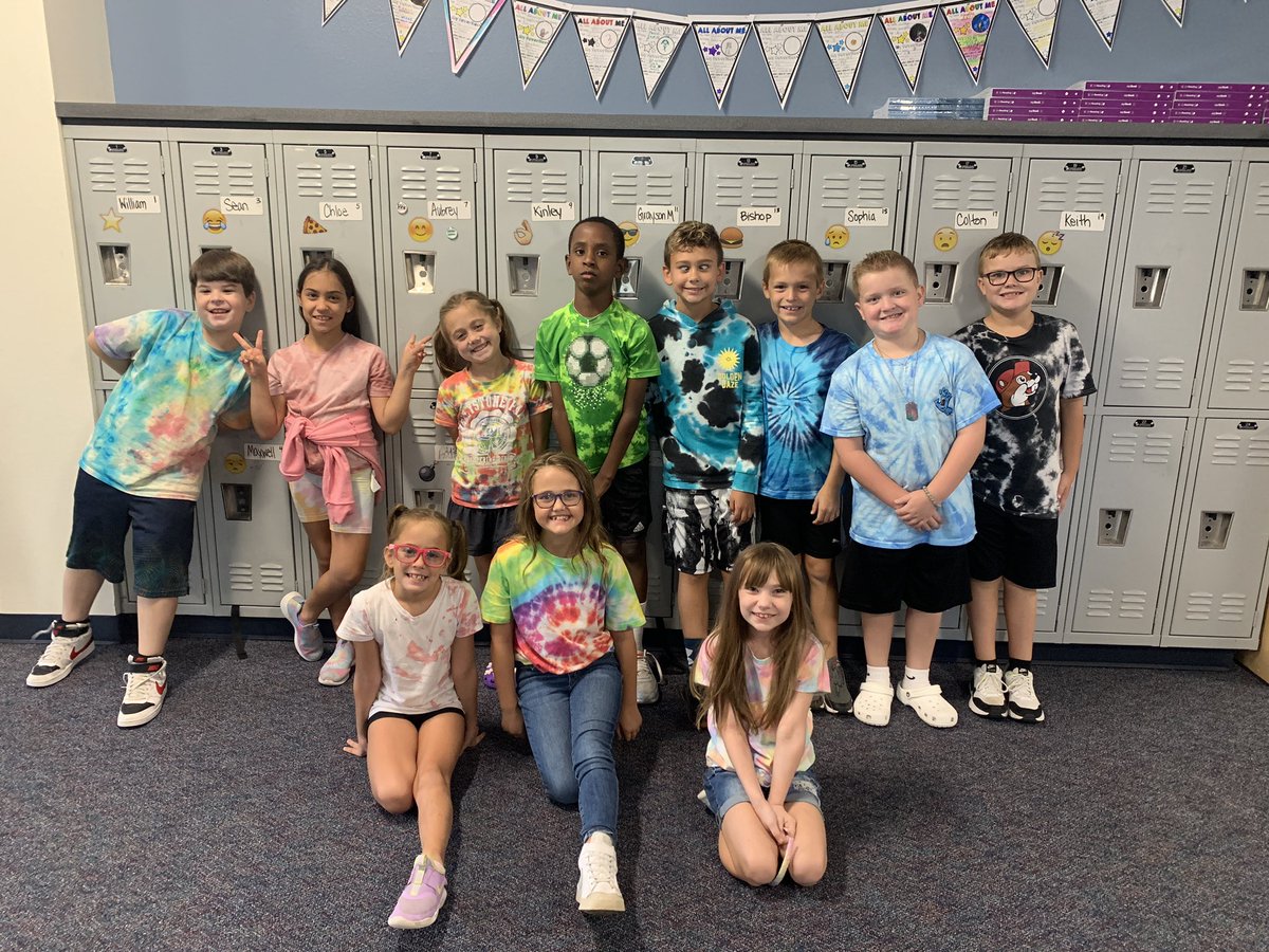 It’s my day- Tie Dye day!!!!
#walstars