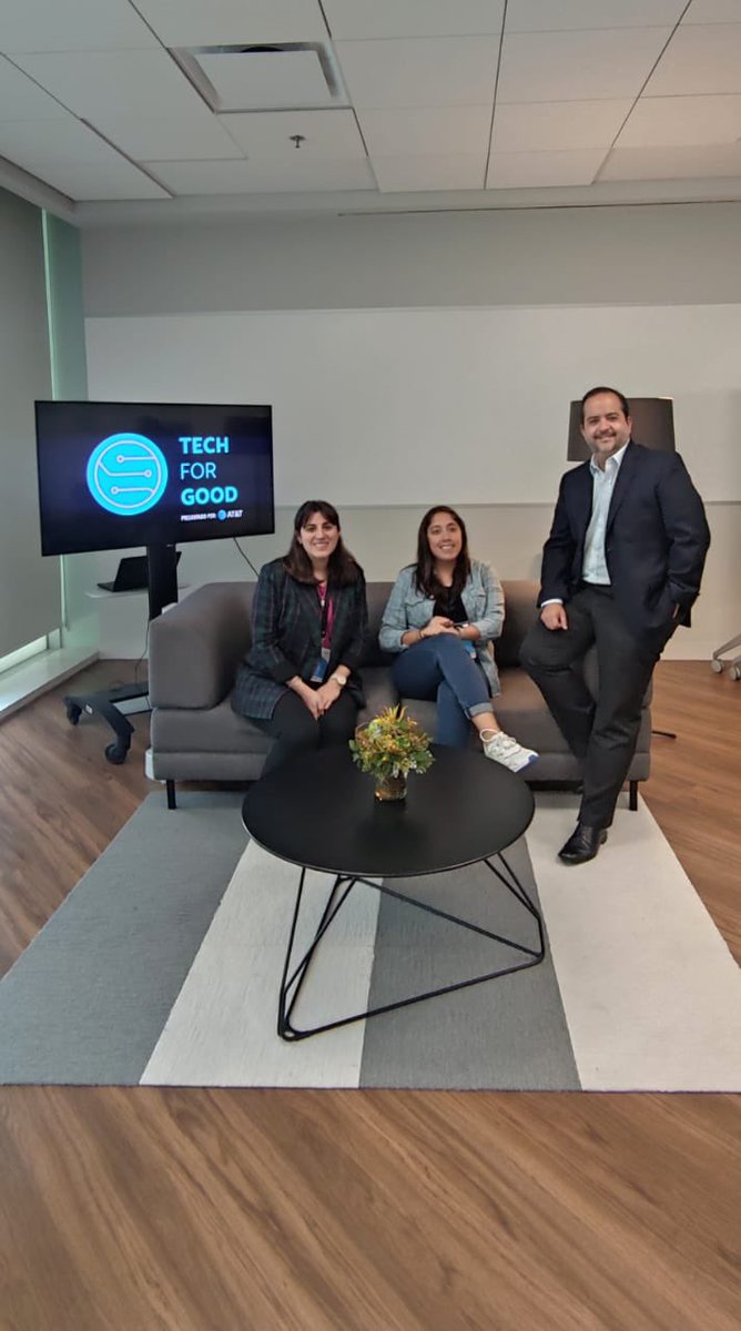 Las emprendedoras Mónica (qAIRa) y Agustina (Hune), ganadoras de la categoría 🏆Tech for Good de Premios Verdes <a href="/ATTBusinessMx/">Hacked by Peniche</a>, recibieron un día de concentración estratégica por parte de LET, donde pudieron aprender sobre Arquitectura de Horizontes. ¡Felicidades y mucho éxito!