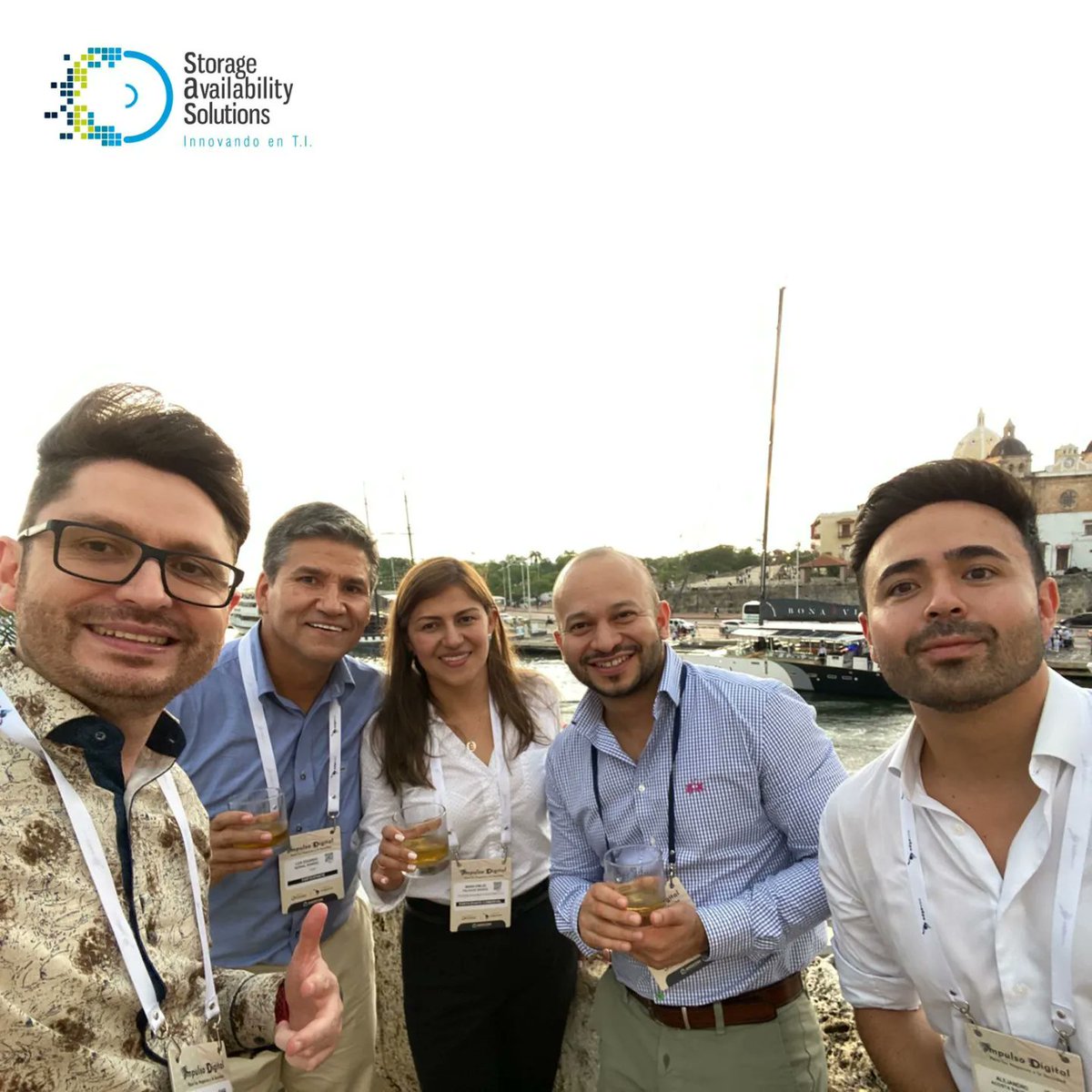 sasnwco's tweet photo. VERITAS &amp; SAS SUNSET🌅

SAS presente en Andicom 2022, un espacio que apuesta por la transformación y evolución en materia de TI para el país 🇨🇴🌐
#SASNW #VERITASASUNSET #ANDICOM2022 

@VeritasTechLLC https://t.co/aKdlUskH1t