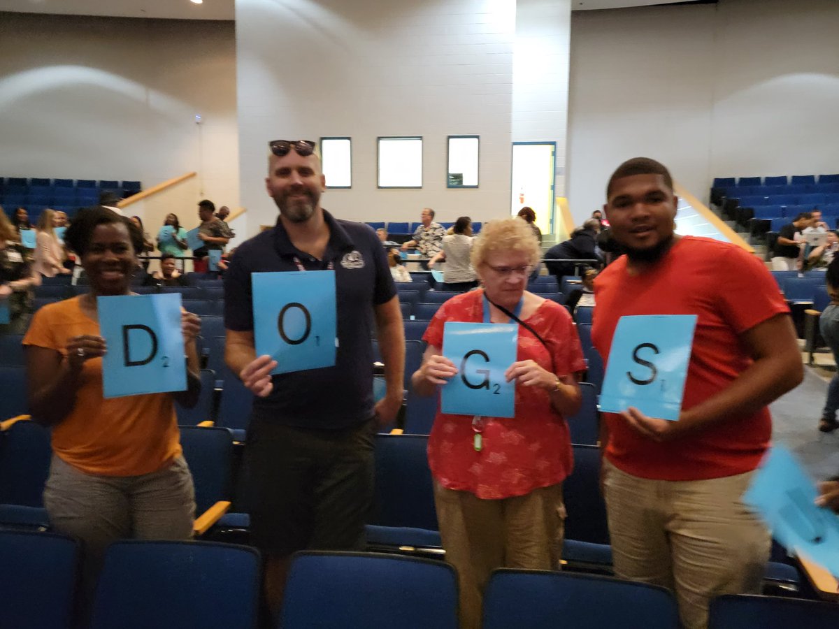 19Nette93's tweet photo. We had a full day of learning and FUN at Lakeland today...
#HumanScrabble
#CavsTogether https://t.co/8qH2fk0H4O
