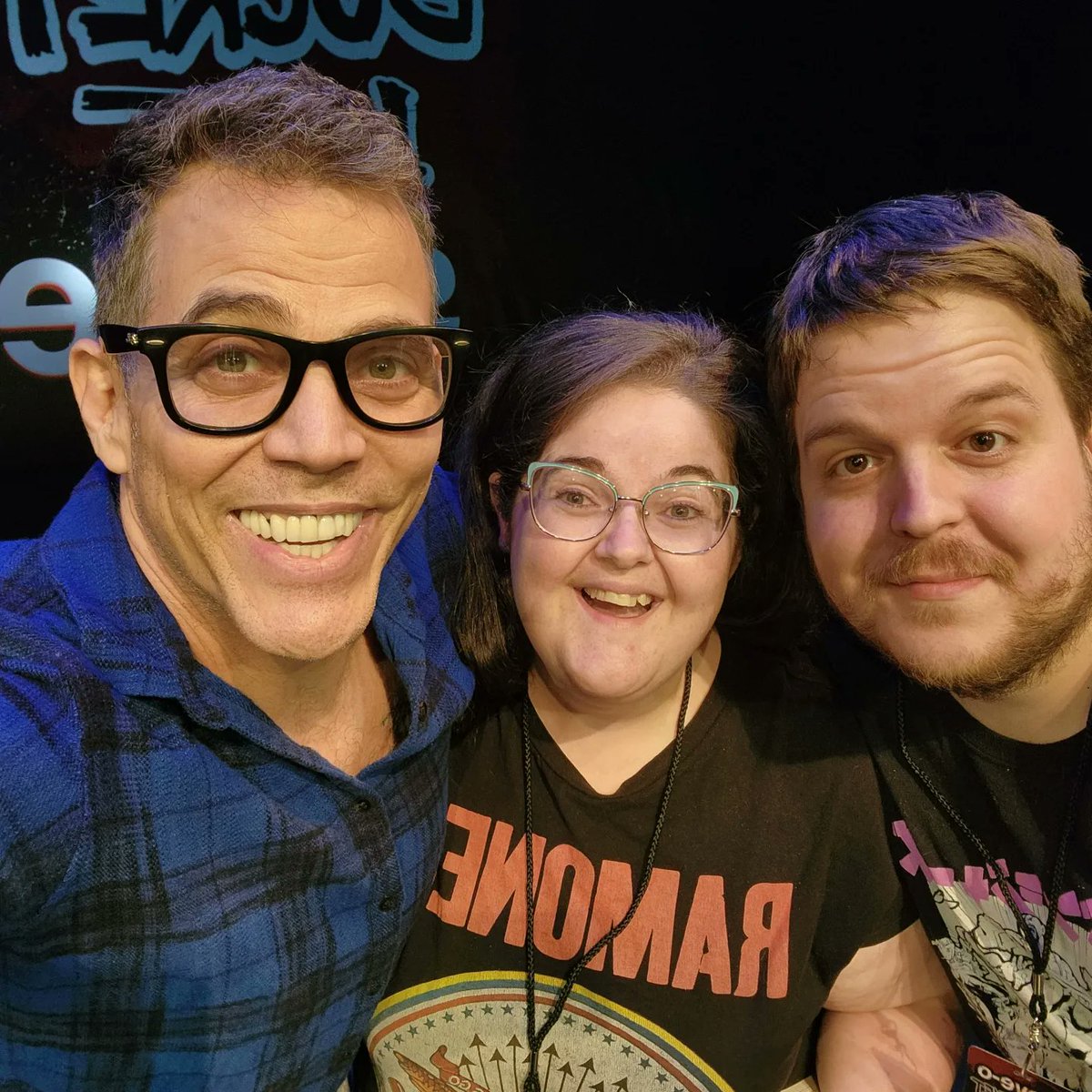 Mariahhxx's tweet photo. I'm shaking and I feel like I'm gonna be sick but omfg I'm so happy I got to meet @steveo

Won VIP from preordering his new book (available soon!) 

It was meant to be! Was originally going to get VIP but bought tickets too late.

#fredericton #steveo #bucketlisttour #jackass https://t.co/OiqOEgEFs5
