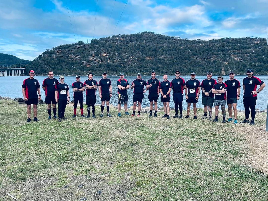 #OurPeople from @CO_SME_AusArmy recently stepped out for a good cause, walking 100km between Brooklyn and Manly in Sydney for the Oxfam Trailwalker event. They raised over $10 000. Well done! 👏
