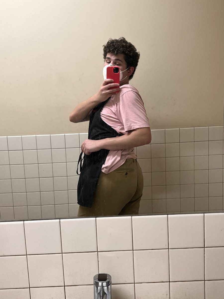 itlnjockspank's tweet photo. Got a new job as a baker and hers the #cake #muscularguy #hunk #paddle #spank #spanking #spanked #butt #bigbutt #needsspanked #manbutt #hugebutt #thiccboi #spankable #malebooty #malebutt #ass #spankbutt #spankthis #italianass #jockass #jockbutt #tightpants https://t.co/uhxu9EpZK7