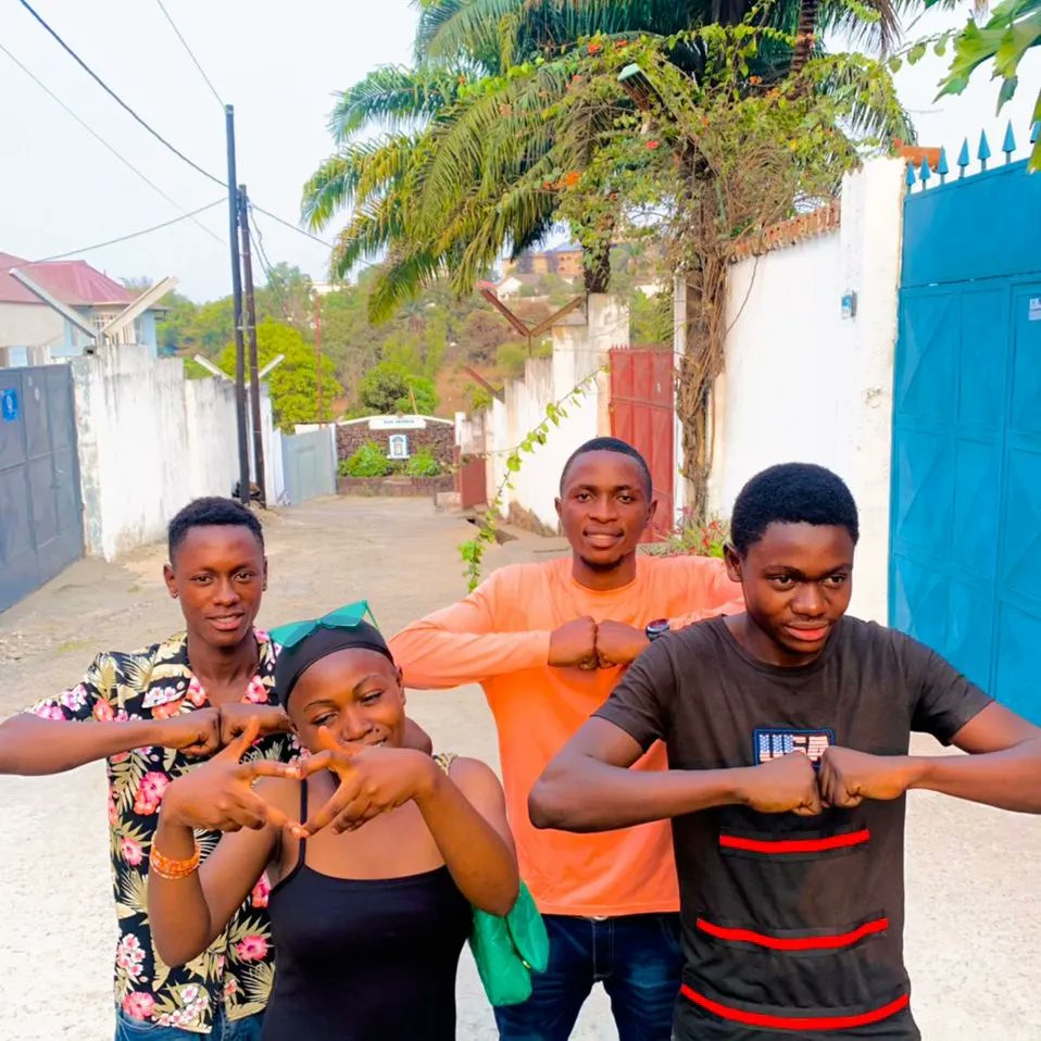 blesstv70's tweet photo. Pagaille en Kinshasa ✌️ https://t.co/W3dq7E193o