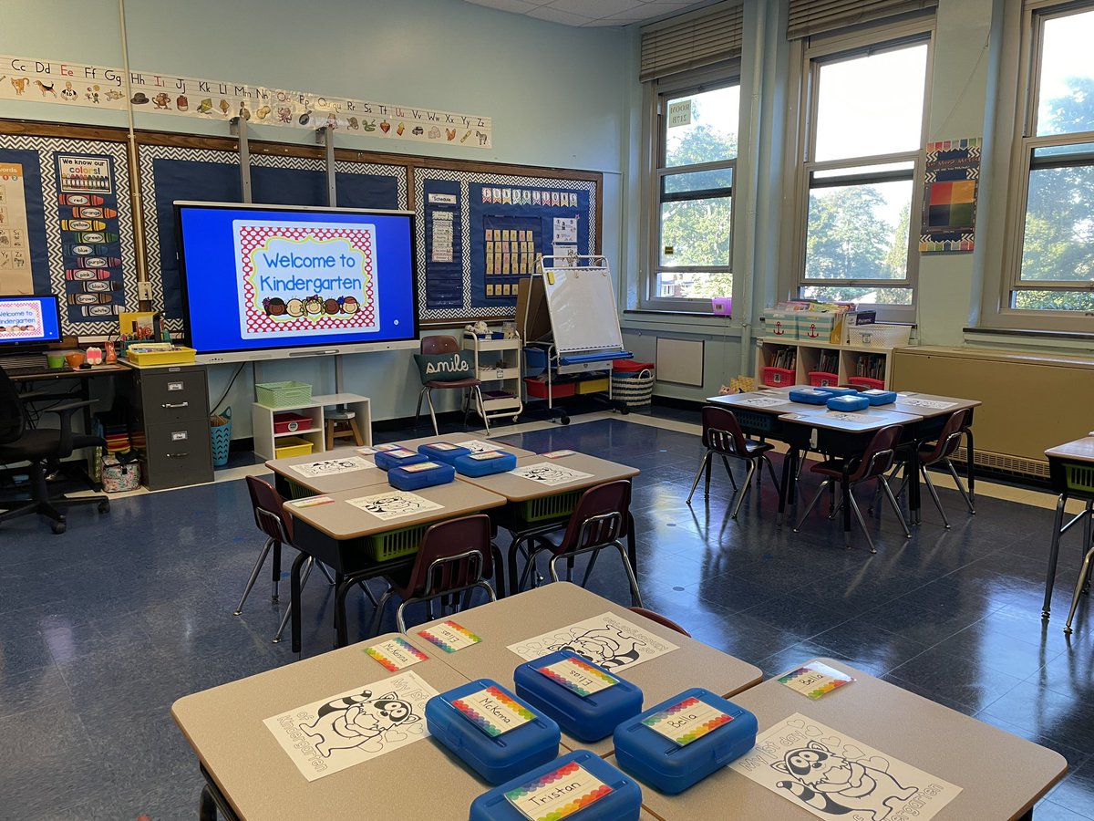 What a wonderful first day! Can’t wait to “Sail through Kindergarten” with my new crew of Little Sailors! ⚓️💙