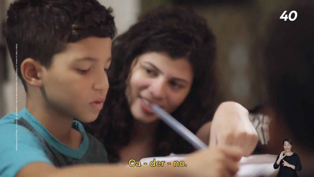 Assistindo no caminho pra casa a <a href="/oficialmarginal/">Marginal, coletivo</a> na Tv. TRABALHO SÉRIO na Cidade de Deus sendo reconhecido e fazendo parte do programa do futuro Gov. <a href="/MarceloFreixo/">Marcelo Freixo</a>. As mães dos nossos alunos gritaram na Vila dos Paraíbas. Estamos sendo vistos. Também estamos pautando! 🥹😭