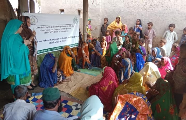 ThardeepOrg's tweet photo. Hyderabad August 30, 2022 #TRDP Ms.Qaiser Parveen and team conducted awareness raising campaign on" Health & Hygiene" and Prevention of water-borne diseases in Union council Behram
#CSOBRIDGE #welthungerhilfe https://t.co/xoH9TbBetA