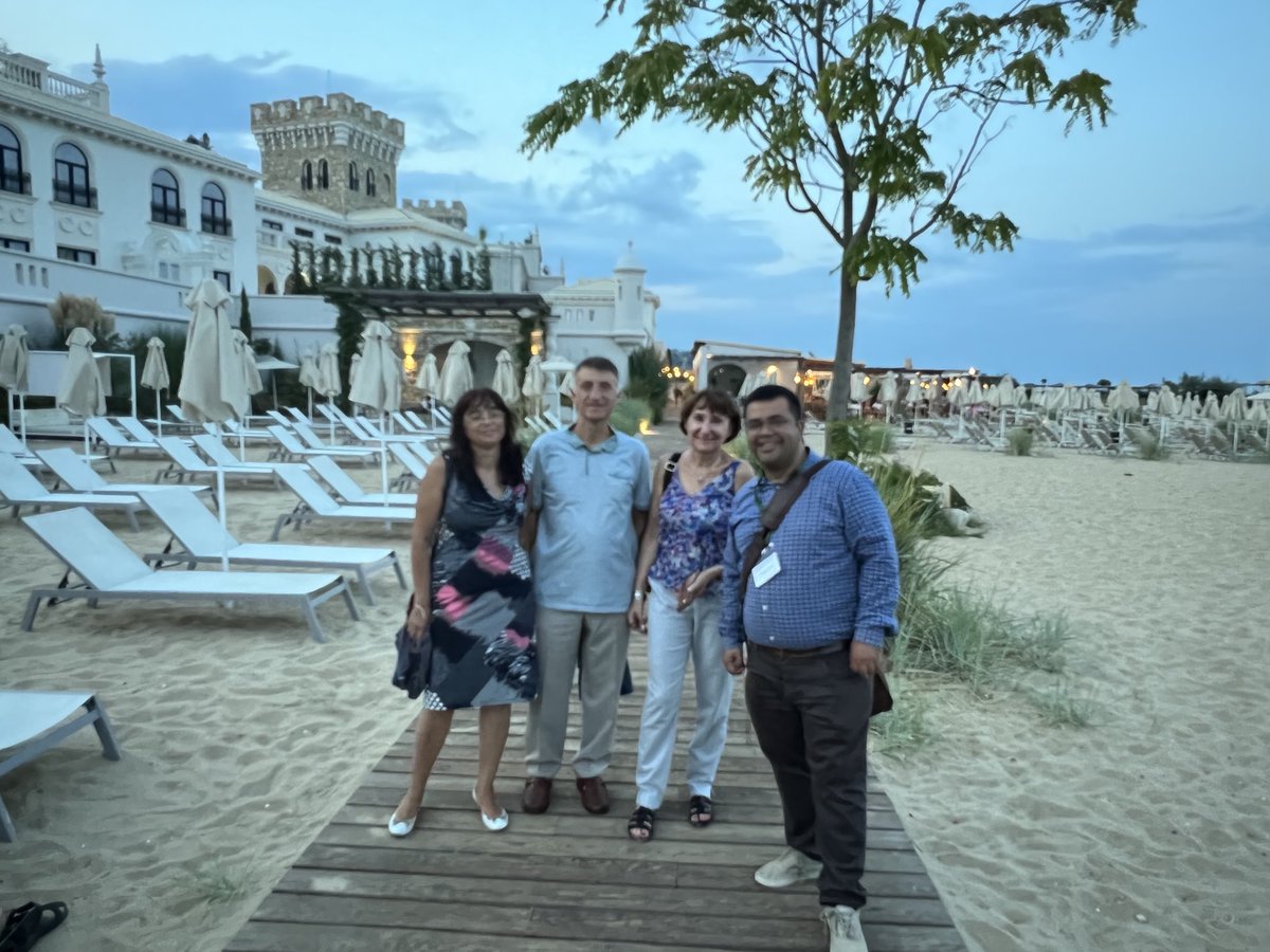 SarbajitBanerj1's tweet image. Lovely evening in Varna with ⁦@dineshsoares⁩  @ACSOmega, Albena Paskaleva ⁦@BgSciencesBAS⁩, Ela Guziewicz, and Vesselin Donchev -  can’t think of a more amazing location for a late summer conference