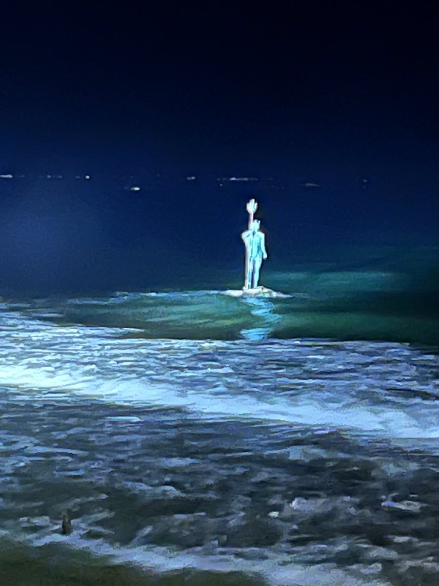 SarbajitBanerj1's tweet image. Lovely evening in Varna with ⁦@dineshsoares⁩  @ACSOmega, Albena Paskaleva ⁦@BgSciencesBAS⁩, Ela Guziewicz, and Vesselin Donchev -  can’t think of a more amazing location for a late summer conference