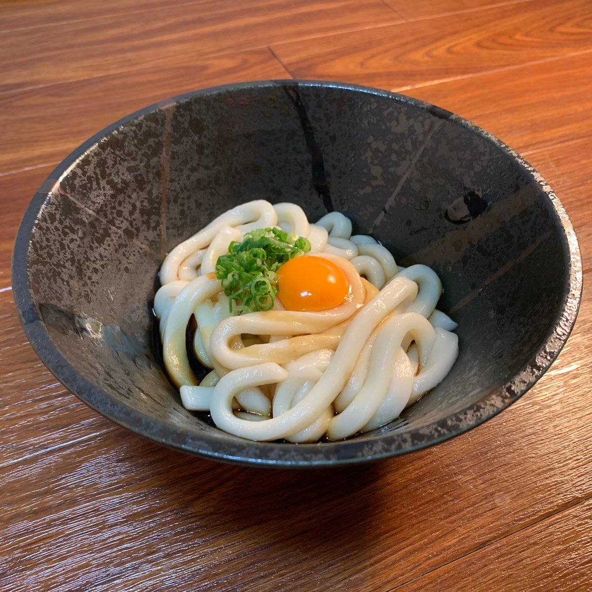 minami_seimen's tweet photo. 来週は#敬老の日ですね✨
ふわふわの #伊勢うどん をお世話になっている皆様にプレゼントしてみてはいかがですか？😊

伊勢うどんは調理が簡単なので、簡単な夕ご飯にもおすすめです！

ネットでの購入はコチラ☛https://t.co/0eBstifZk4 https://t.co/nZIlkKt8Wn
