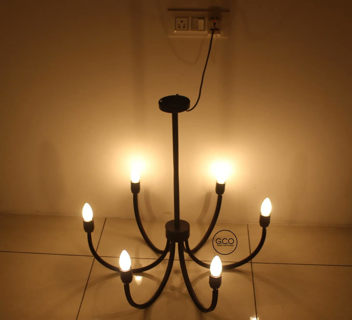 gco_goldencraft's tweet photo. • GCO Matte Black Iron made chandelier With Six arms. 

 #siamusic #luxurylifestyle #interiordecor #love #photography #avize #designer #instagood #decorativelighting #tablelamp #music #modern #floorlamp #walllamp #pendantlight #homedecoration #interiorstyling #livingroom #pendan https://t.co/vxzmkLoirf