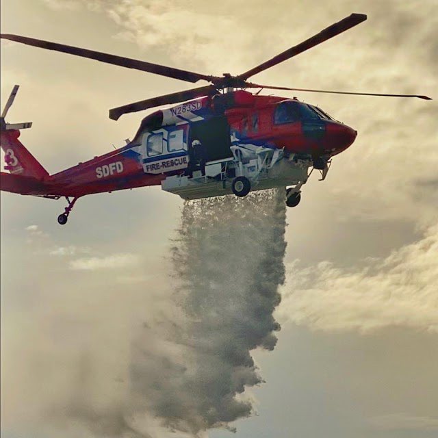 SDFD's copter 3 is enroute to help fight the #WillowFire in Lakeside. 
Copter 2 is operational in case of a fire in our city. 
Please follow <a href="/SDSheriff/">San Diego Sheriff</a> and <a href="/CALFIRESANDIEGO/">CAL FIRE/San Diego County Fire</a> for the latest details on this Lakeside incident. #mutualaid