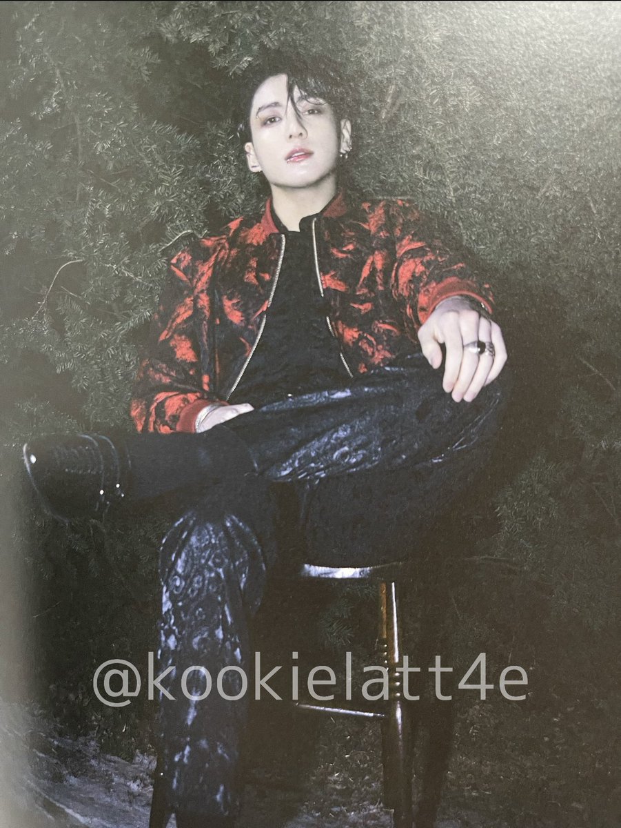 homeisjungkook's tweet photo. sir… https://t.co/sTYjlcEcR5