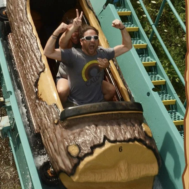 localvyntage's tweet photo. Hands up + bunny ears + Caldor = the only way to log flume. #Vyntage https://t.co/wzneWD934o