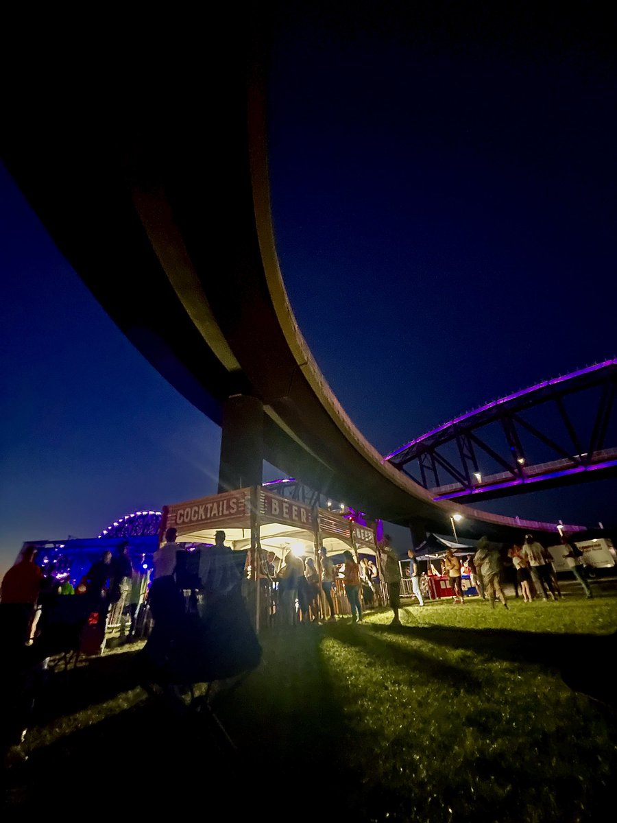 ROIXDesign's tweet image. Waterfront Wednesday WFPK #wfpk #art #music #architecture