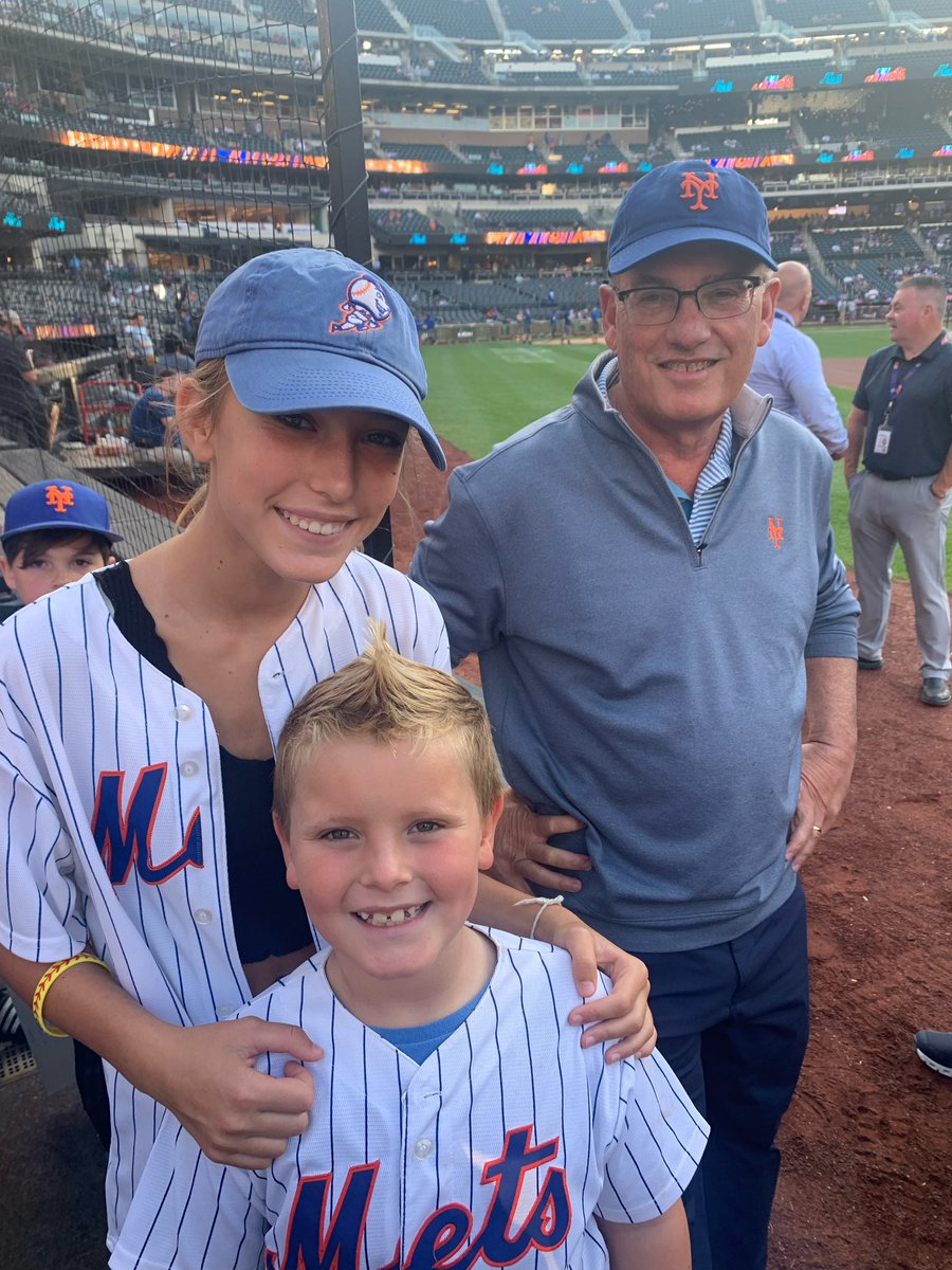 Thanks <a href="/StevenACohen2/">Steven Cohen</a> for taking some time to take a pic with my kids! LGM!!!