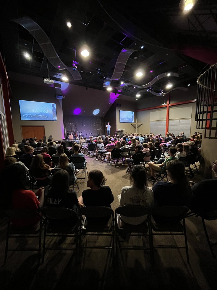 Rellisdaniel's tweet photo. Wednesday’s are the best @newhopebc Full parking lot. Fiesta dinner night. Spark kids/Unite students/adult life classes https://t.co/lZkRaHdPfd