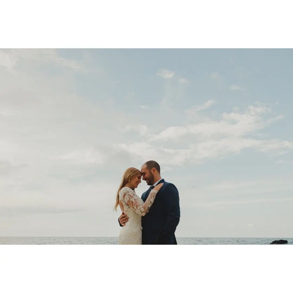 ¿Cuál es tu foto favorita de esta galería? Los leo.

Grandes amigos que aprecio mucho desde hace algunos años.  Un griego <a href="/sotiriosg/">Sotirios Giannoutsos</a> y una italiana @tizidiscenza que me llenaron de alegrías y de bonitos recuerdos. Los quiero 🧿♥️

#weddingday #boda #f… instagr.am/p/Ch8gQh0NSbn/