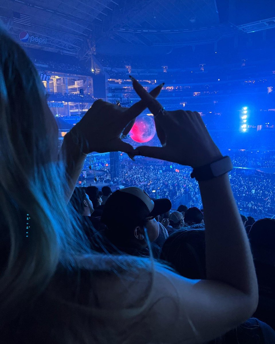 dry_xo's tweet photo. Reliving the best time with the best person https://t.co/HmaFFq2R0h