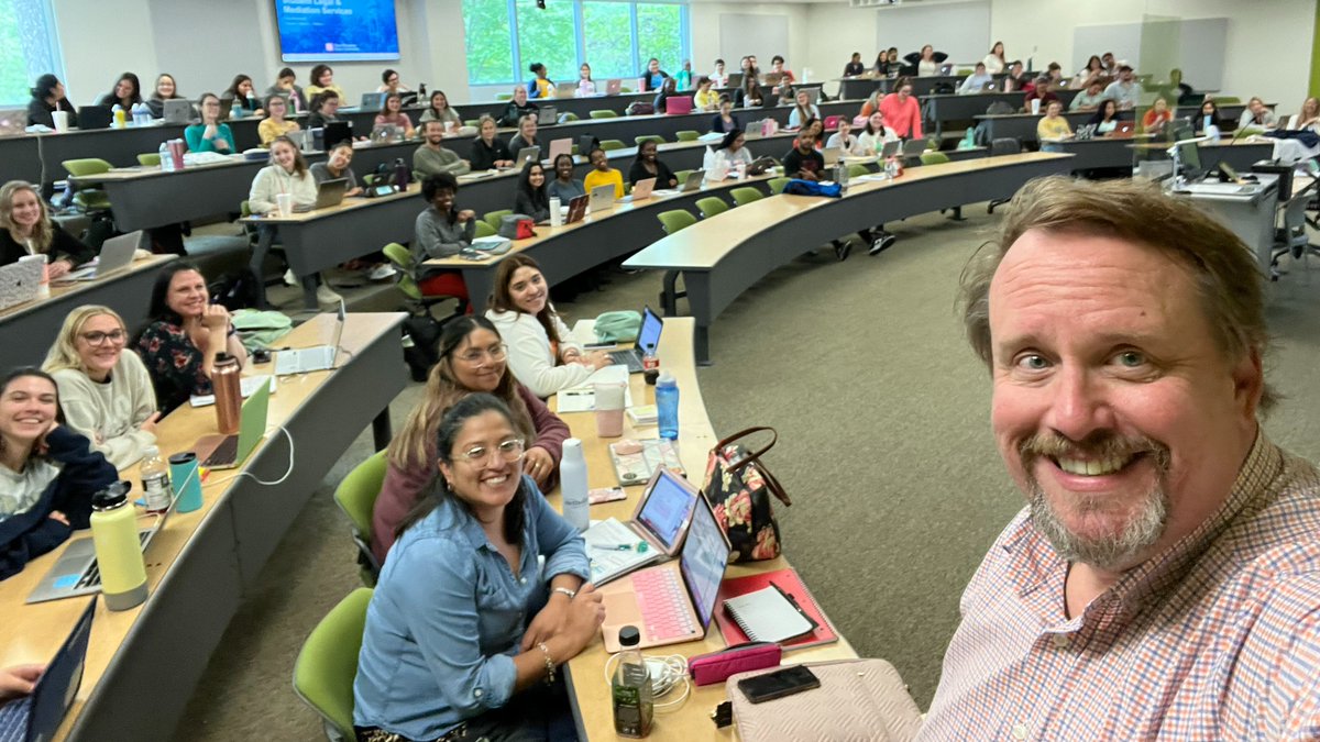 GeneRoberts's tweet photo. Busy day! Our OUTSTANDING student assistants informed fellow students about our office during #BearkatMania in collaboration with @shsustuaffairs, and I spent time with 93 of our AMAZING future nurses @shsu_twc in collaboration with @SHSU_SON. Great students! Great future! https://t.co/Cvf7Znm7Ko