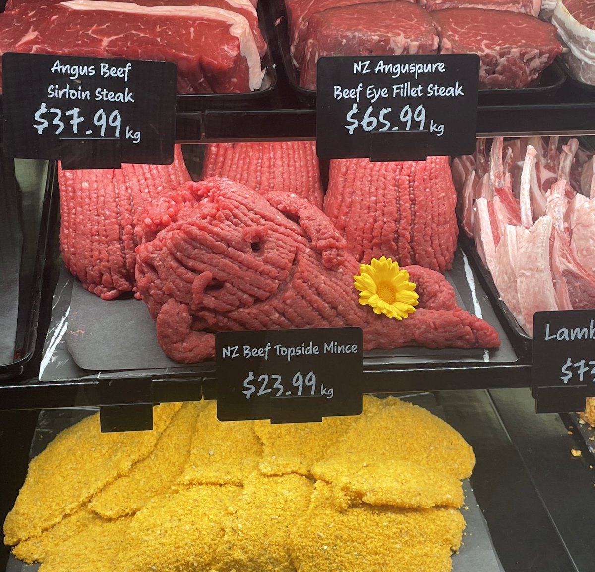 The Thorndon New World meat artist strikes again…