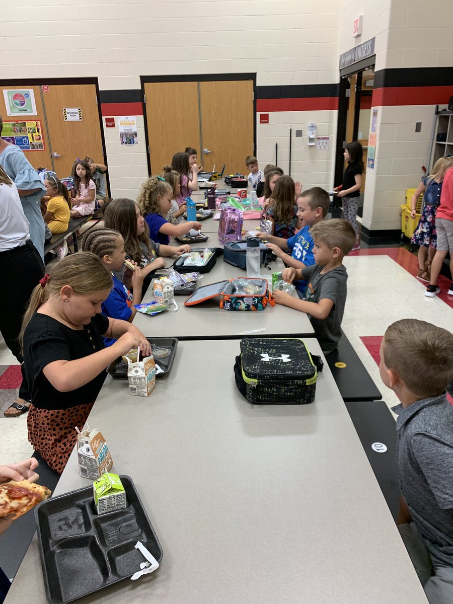 SuffieldE's tweet photo. First day fun! It’s was a great day for all! #wearefield #lovesuffield. https://t.co/cr5a336dbn