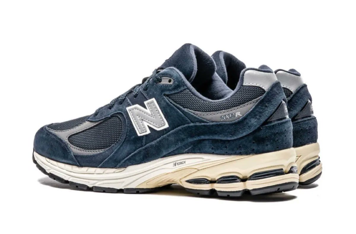JustFreshKicks's tweet photo. Ad: Dropped via NB US
New Balance 2002R 'Eclipse'
=> https://t.co/ET69VGPPip https://t.co/2hUtW11QLN