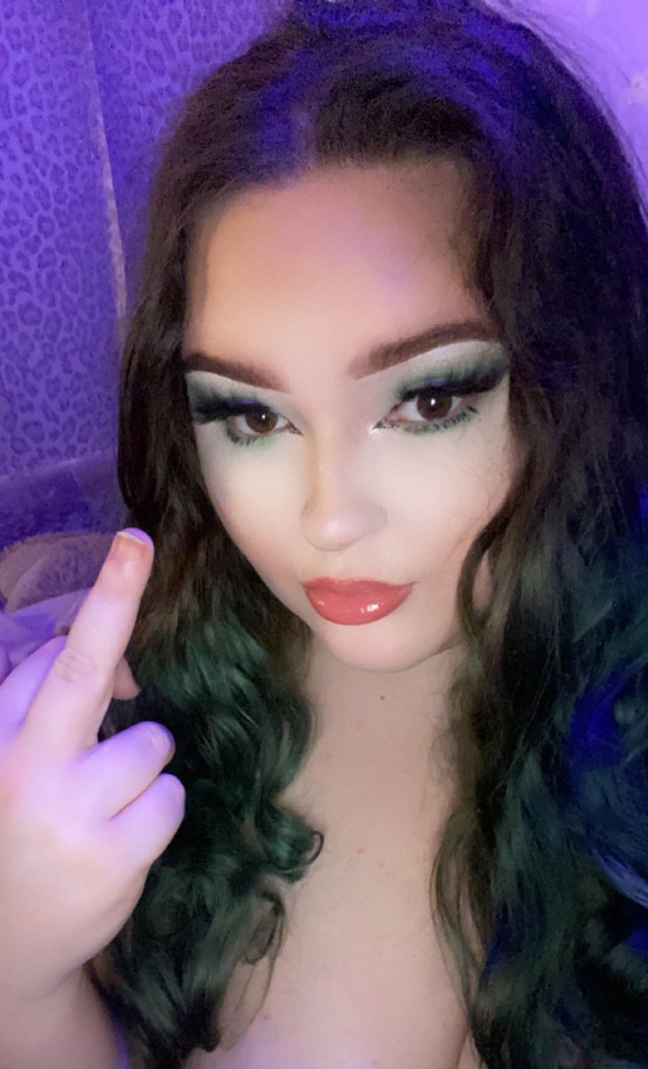 goddessglou's tweet photo. Craving a double domme Skype rn. 

£georgiax01 

Findom cashpig Humanatm Femdom https://t.co/GzUNFaeY2f