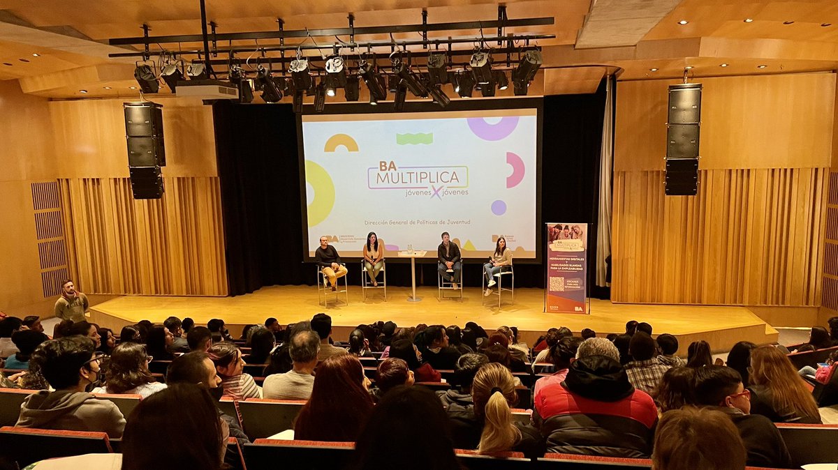 TomasMestre94's tweet photo. Queremos y necesitamos un Estado que nos brinde herramientas para progresar, desarrollarnos y construir una comunidad que transmita nuestros valores.
Más de 1000 jóvenes confiaron en nosotros y se egresaron de la última edición de #BaMultiplica y 4500 desde que comenzó💪🏼 https://t.co/MfhBQ9bluA