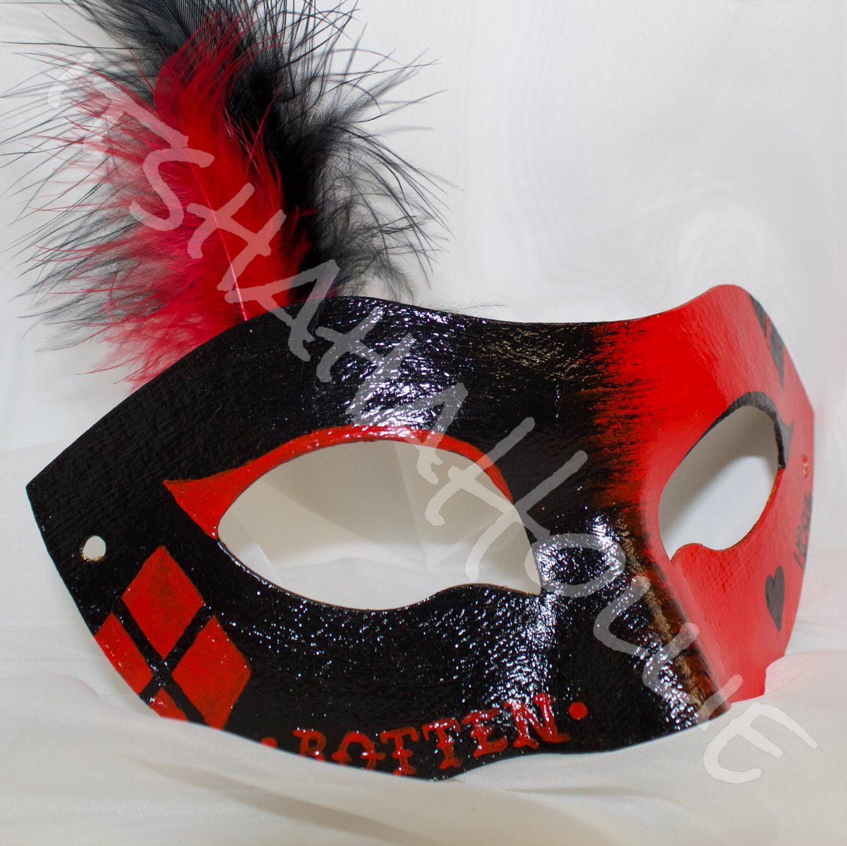 itshahahollie's tweet photo. Want to be #HarleyQuinnย for #Halloween? Buy her #puddin #mask and use code ๐๐๐๐๐๐๐๐๐๐๐ for 15% off ALL masks!
https://t.co/9HZSjogDaO
#spookyszn #spookyseason #etsy #etsyshop #etsyprocess #art #artist #artistsontwitter #smallbusiness #DCcomics #joker #itshahaHollie https://t.co/0HTlfzG87E