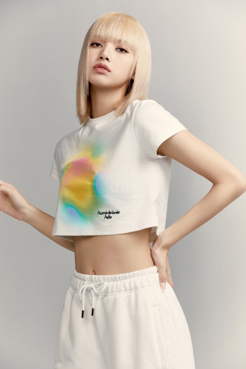adlv_official's tweet photo. ACMÉ DE LA VIE X 블랙핑크 리사 시즌 런칭!
2022 F/W SEASON RELEASE

리사와 ADLV가 만들어가는 THIS IS PEAK OF MY LIFE
지금 공식 홈페이지에서 만나보세요.!🌐
-
https://t.co/f0QbgHUeiX
-
#아크메드라비 #adlv #acmedelavie #LISA #리사 #아크메드라리사 https://t.co/0ctNNvZpMQ
