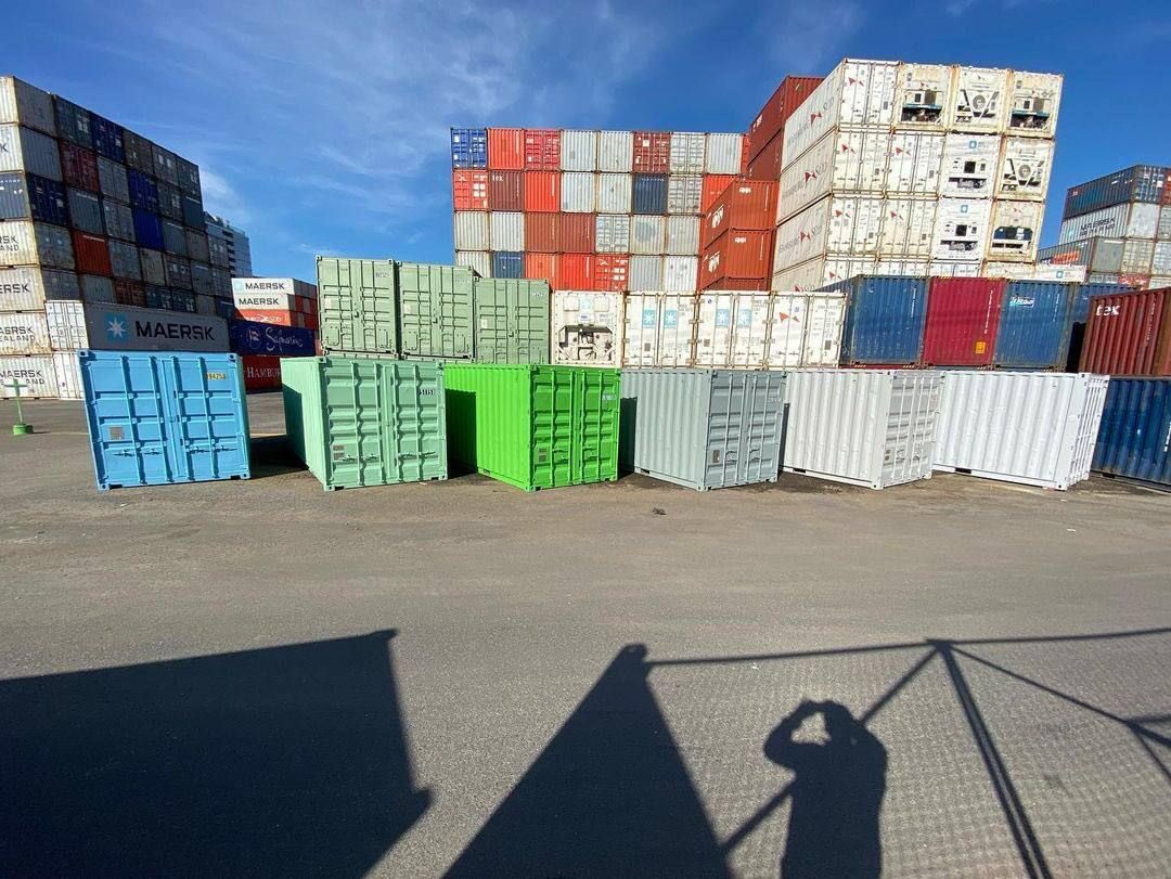 ContainersUse's tweet photo. Just dm for more details all across the world #world #shippingcontainer #usedandabused https://t.co/9d6WGNcNx6
