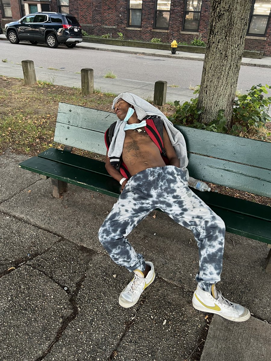 seroxbury's tweet image. Today children practicing football at #CliffordPark with @DaRosaAtLarge witness this man touching himself inappropriately. When we are going to address that help is needed to keep this park safe and clean? #savecliffordpark #seroxbury #friendsofcliffordpark