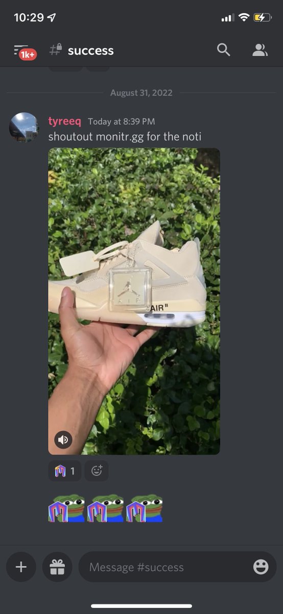 OFF WHITE AJ4 SECURED BY @solekikz Tag a friend & RT for a chance at FREE BETA KEY Join waiting room today (link in bio)