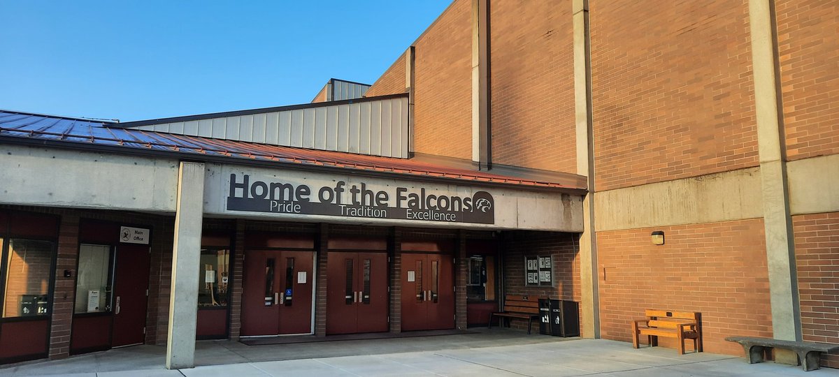 Erin Thompson tweet media