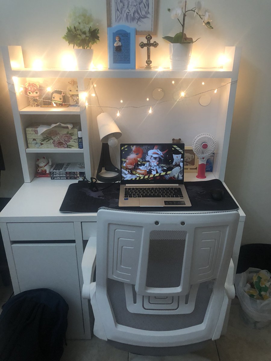 My setup is pretty mediocre and on the smaller side :3 #foxsetup