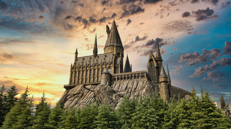 HP_Turkey's tweet photo. Eve dönüyoruz. #1Eylül #HogwartsaDönüş  #BackToHogwarts https://t.co/76j71I2rMf