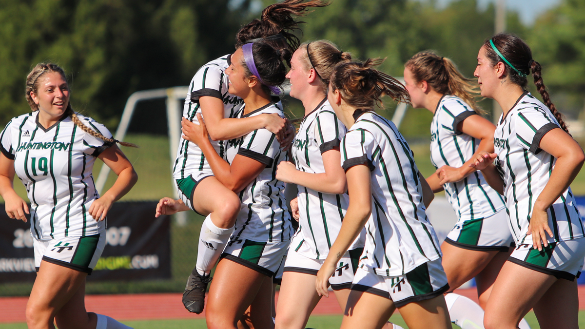 HU_Sports's tweet photo. Women's Soccer: Foresters dominate IUSB with 8-0 shutout
 - https://t.co/ZAwJ8YeVOA https://t.co/aaujRUhDrn