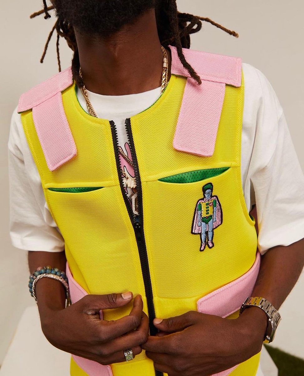 GoMikeG's tweet photo. Rakeem Miles x Sean Wotherspoon x Pac Sun in stores today! https://t.co/HHZPrExift