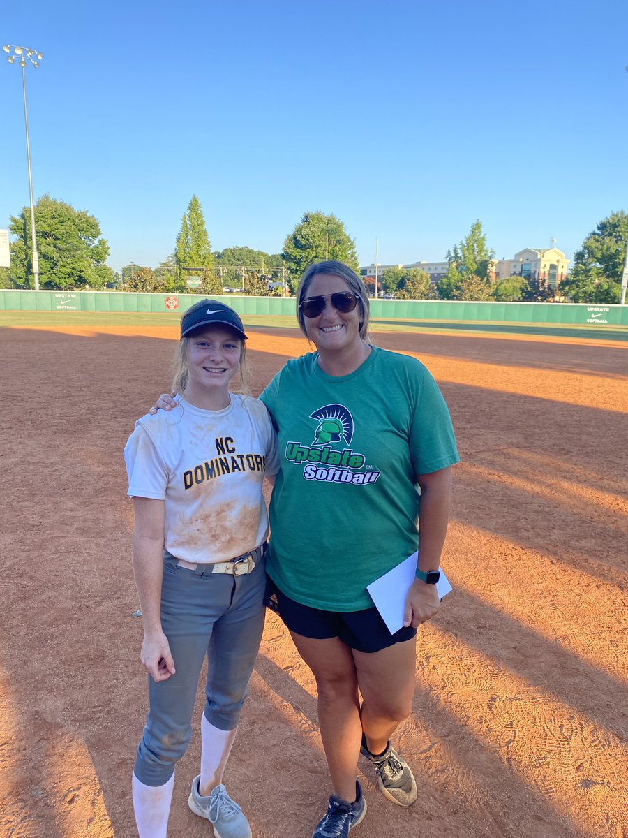 15Georgiaaa's tweet photo. Had such an amazing time at the @UpstateSoftball camp today!! Thank you to @PACKUPSTATE @HawkinsChawkins and @Coach_TMeds for a great day and camp experience! https://t.co/cMAsjgxniA