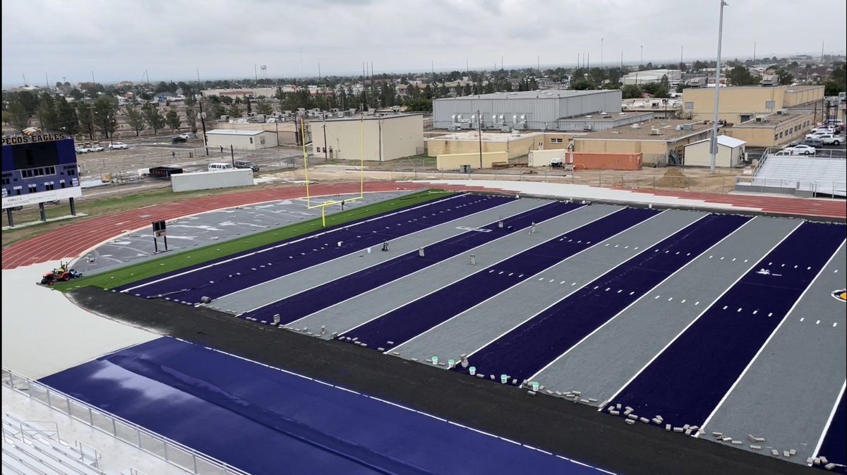 ArielTomahawk11's tweet photo. That new Eagle Stadium is looking noooice. Almost looks like out of a video game but these are live actual photos. https://t.co/TknhYPP2mF