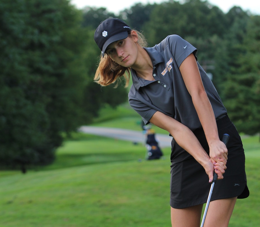 NATigerAthletic's tweet photo. Girls Golf Recap: NA picks up section win over Pine-Richland, 172-198.

🔗- https://t.co/iJFou2bIwP https://t.co/JEFIBltrmC