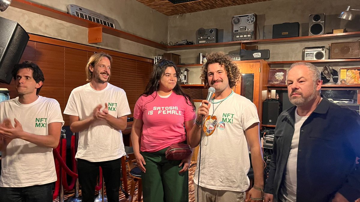 Fía Vera tweet media