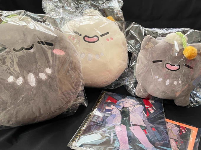 #しし論SSRB達届いた〜〜!!!中々でかい!!!!そしてかわいい!!!!! 