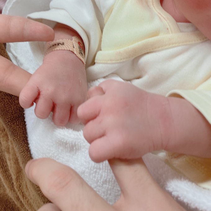 私事で恐縮ですがこの度第一子を授かりました!これからは父としても創作活動に精進してまいりますのでよろしくお願いします!頑張ってくれた妻と子供に本当にお疲れ様。 