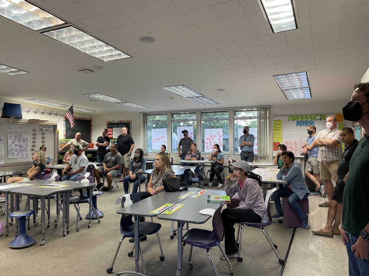 LietzPrincipal's tweet photo. It was a fantastic evening for Back to School Night. Thank you #LietzPride families for partnering with us to support our students! #usdlearns https://t.co/sENAbVDpDj