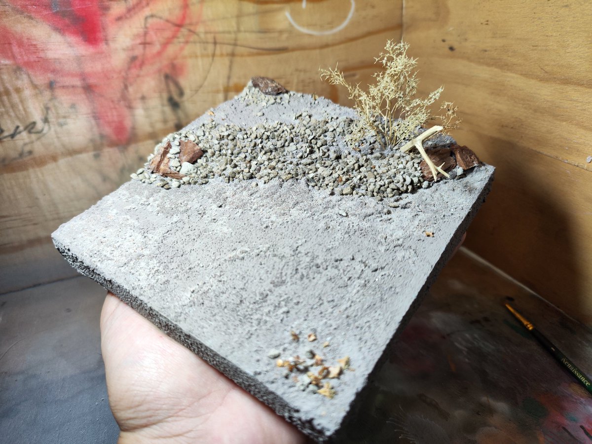 HobbyLifeStudio's tweet photo. 1/35 ZW18 Spideath
ตัวหุ่นเดี๋ยวมาตบฝุ่นด้วยpigmentเพิ่ม
ส่วนฐานตอนแรกคิดว่าจะทำไม่ทันแล้ว ตอนนี้อย่างน้อยมีส่งแล้ว เดี๋ยวพรุ่งนี้มาเก็บดีเทลเพิ่ม
1วันก่อนส่งผลงาน
#HobbyLifeStudio #TakaraTomy #Zoids #ZoidsWild #Spideath https://t.co/udJwHJ8IDG