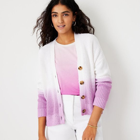 shazzababe73's tweet photo. So good I had to share! Check out all the items I'm loving on @Poshmarkapp #poshmark #fashion #style #shopmycloset #starter #eddiebauer #anntaylor: https://t.co/ekbXFNUbfQ https://t.co/2aPc7TMkw6
