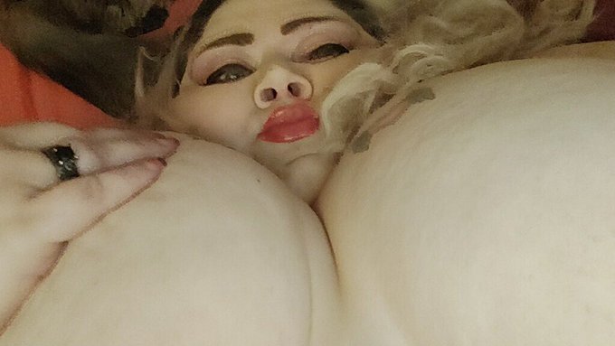 Muah, from me to you! https://t.co/dZzr2YqCcO<a href="/tag/realloyalfans"class="tags"><span>#realloyalfans</span></a>