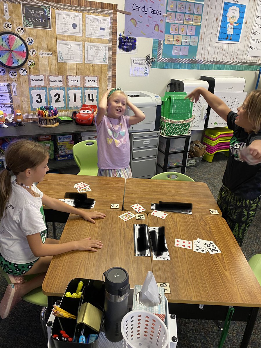 StumpyClass's tweet image. Finding ways to make 10 in 2nd grade. #InspireExcellence #theGrove